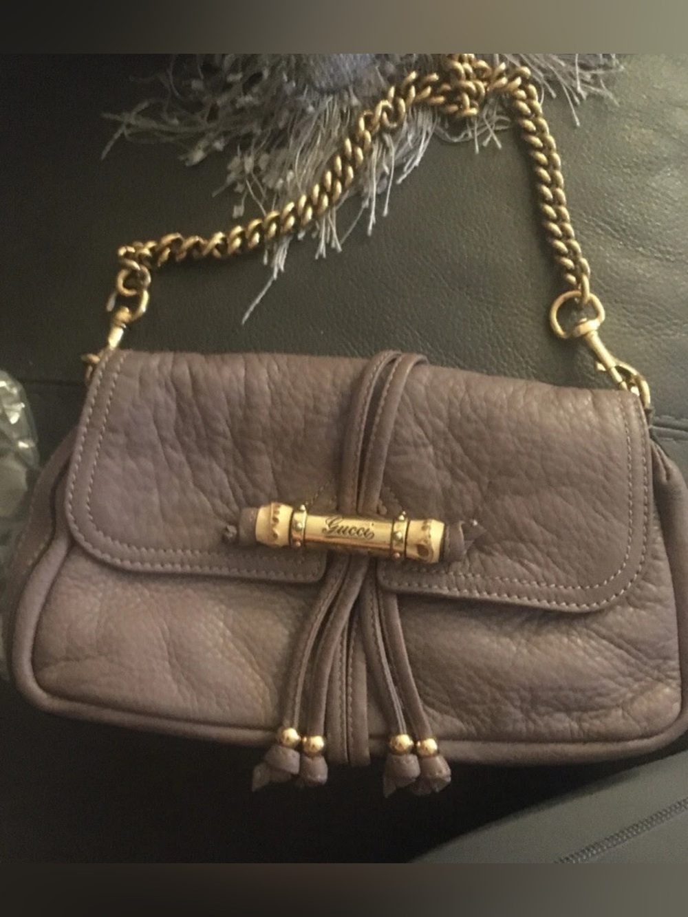 Gucci Taupe Leather shoulder bag Gold Chain and bamboo excellent condition